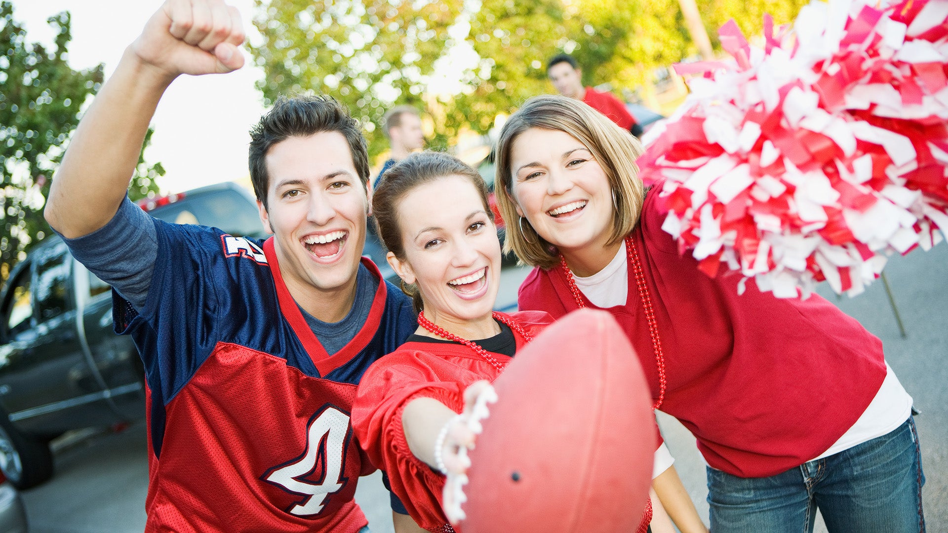 7 Safety Tips for a Terrific Tailgating Experience