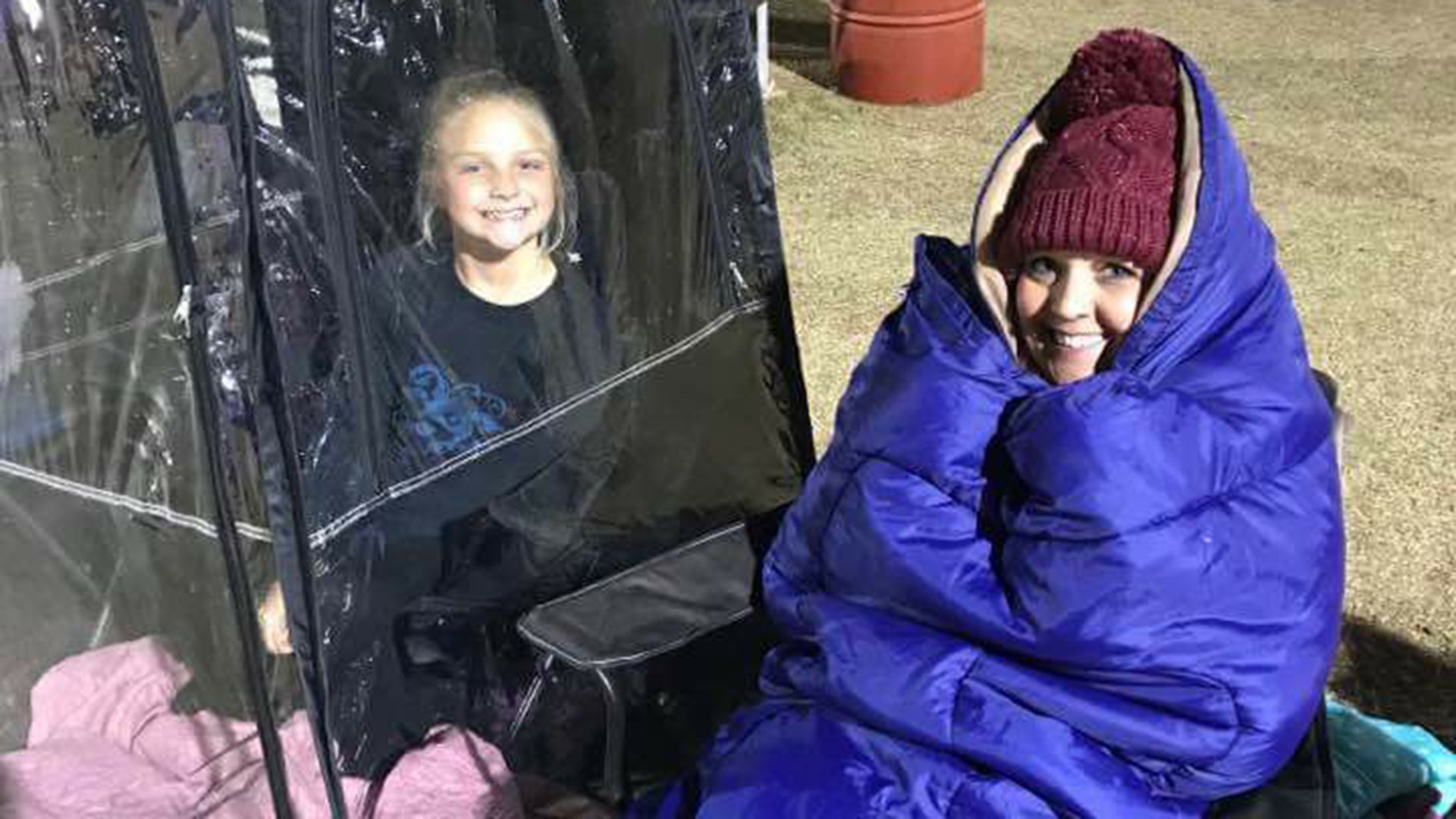 How to Stay Warm at Cold Football Games