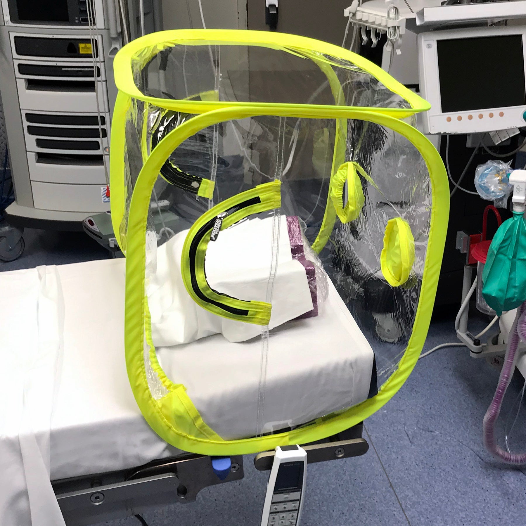 IntubationPod™ -  Patent Pending - Under the Weather® - Personal pop-up sports tent for mom, dad, kids, parents - Perfect for soccer, baseball, softball, football, youth team sports - As Seen on Shark Tank